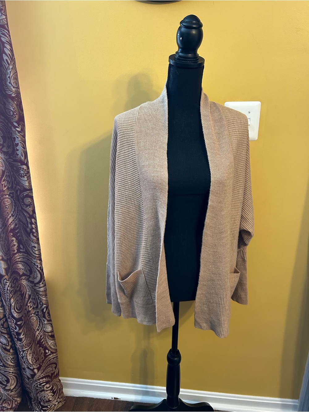 a.n.a. Cozy Open-Front Women's Sweater Cardigan - Taupe